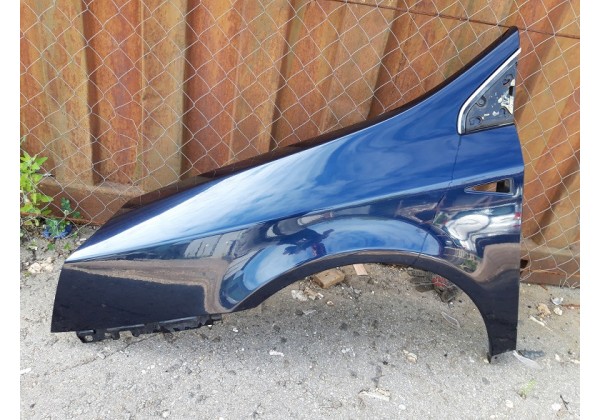 Крило ліве переднє Renault Vel Satis, 8200018521